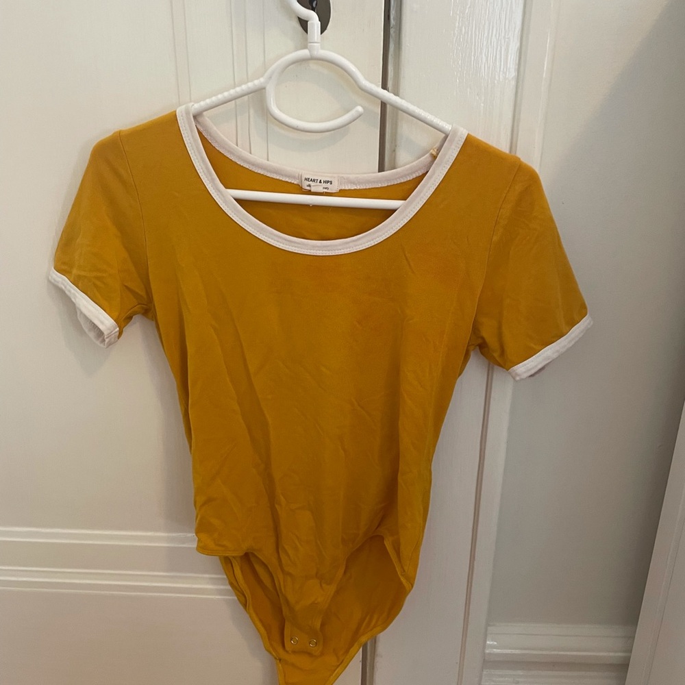 Heart & Hips Yellow Ringer Bodysuit